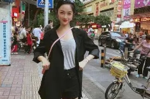 一天4个瓜出轨、破产、黄一鸣自称愿意被包养一个比一个离谱-第1张图片- 一天4个瓜出轨、破产、黄一鸣自称愿意被包养一个比一个离谱-第1张图片-