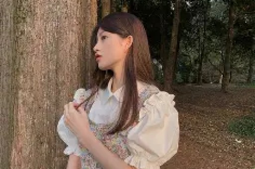 丈夫暴雷后53岁董卿再迎人生噩耗淡出央视原因早已真相大白